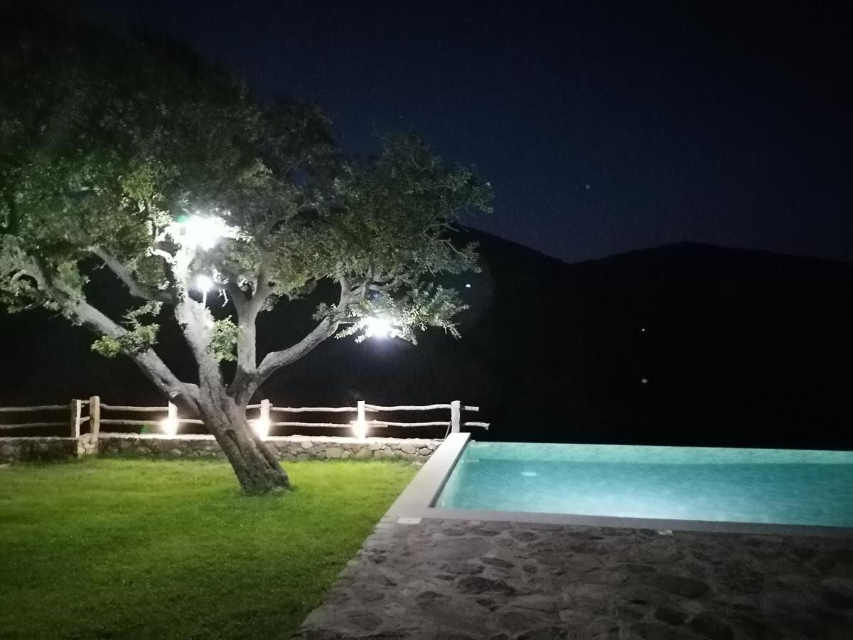 Stazzu Coiga Villa Aggius ภายนอก รูปภาพ