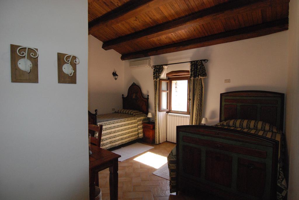 Stazzu Coiga Villa Aggius ภายนอก รูปภาพ