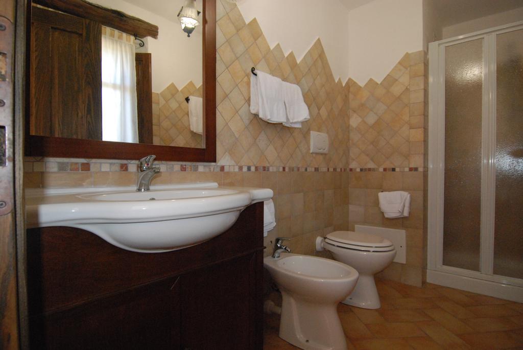 Stazzu Coiga Villa Aggius ภายนอก รูปภาพ