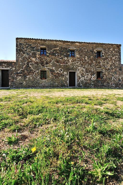 Stazzu Coiga Villa Aggius ภายนอก รูปภาพ
